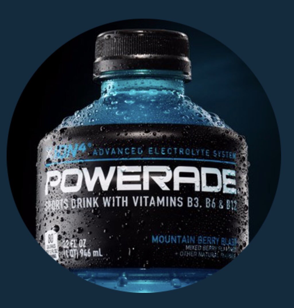 tapienson's tweet photo. 9:40 am. Powerade en mano. Hay dos versiones. Estoy por salir a correr o @PublicisMex está en llamas ?? 🔥🔥🔥 https://t.co/QPQxUss3zV