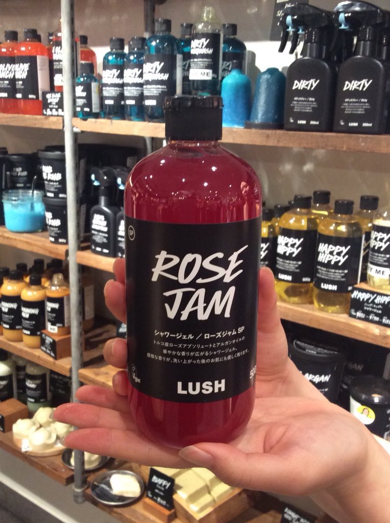 lushjp_fpfukuok's tweet image. クリスマス限定だった「ROSE JAM シャワージェル」が8月10日に定番商品に仲間入り‼️
#ROSEJAM #LUSH #シャワージェル @parco_fukuoka  @LUSHJAPAN