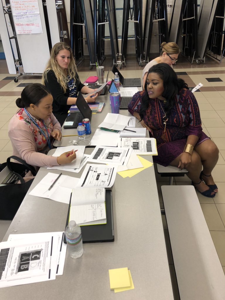 TES_Spring's tweet photo. TES Coaches diving deep into the work! @RigorRelevance @SpringISD #ICLE #LearnerEd @AmersonDeMonica https://t.co/4cEUfln2Nj