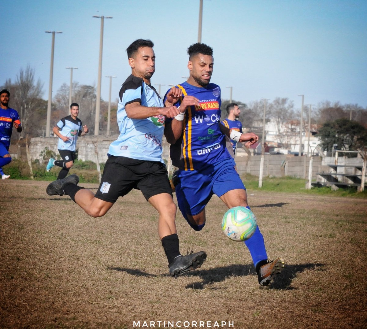 mcorrearoque15's tweet photo. Una tarde en el #ParqueAncap
Doble jornada #SegundaBNacional
Donde los protagonista son los jugadores, ni los dirigentes , ni la plata , sacrificio , esfuerzo y mucha pasión por jugar al fútbol ✌⚽📷 https://t.co/tWSdE8g8MM