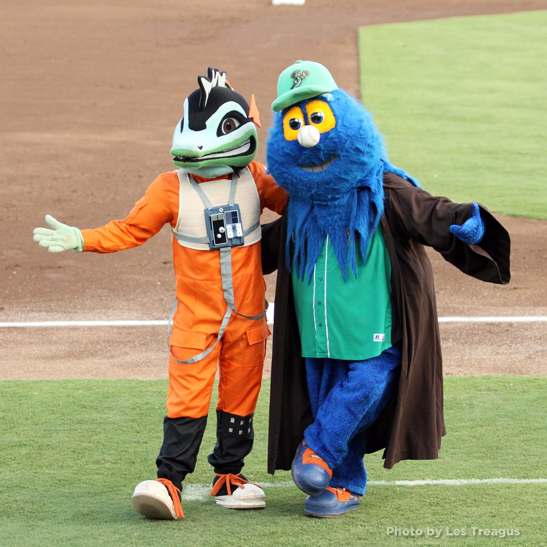 O Xrhsths Norfolk Tides Sto Twitter Tonight Is Triton S Trick Or Treat Fans Are Encouraged To Wear Their Halloween Costumes And Kids Ages 12 Under Can Trick Or Treat On The O Xrhsths Norfolk Tides Sto Twitter Tonight Is Triton S Trick Or Treat Fans Are Encouraged To Wear Their Halloween Costumes And Kids Ages 12 Under Can Trick Or Treat On The