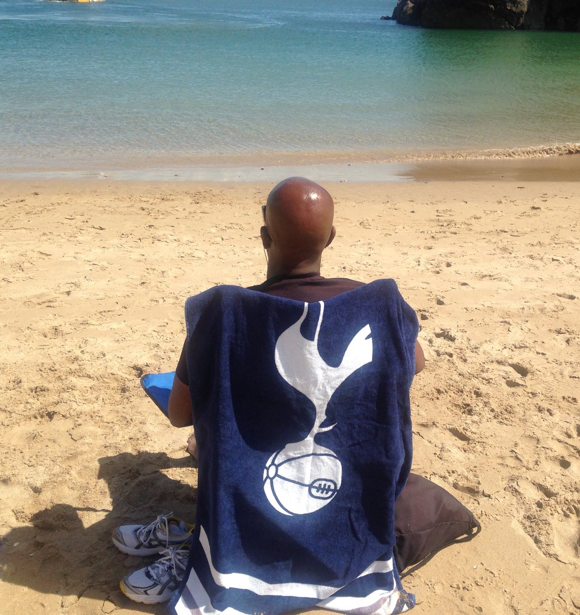 spursNutN17's tweet photo. Chilling in the Costa Del Tenby, waiting for twitter to explode with news that Tottenham have made a signing....

#LongWaitAhead

#GotPlentyOfTime https://t.co/6TZHpsoQ7r