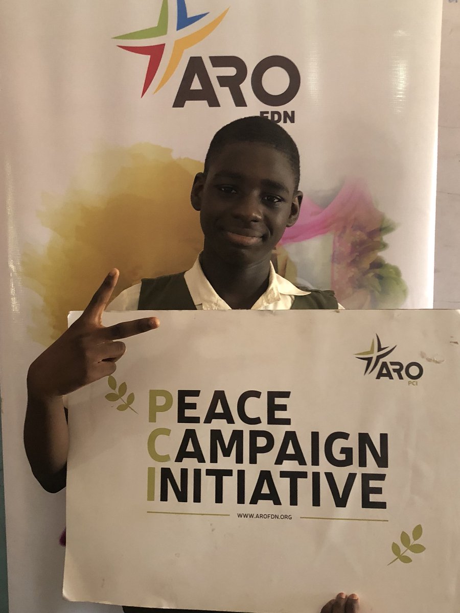 AhamRochasFDN's tweet photo. Tijani is a member of the #AROPeaceClub #Chapter222. He is contributing to the work for peace in his littlest way. #BeLikeTijani
#PeaceCampaign #WorkingForPeace #AROFDN #AROPCI https://t.co/HdY7ODECZU