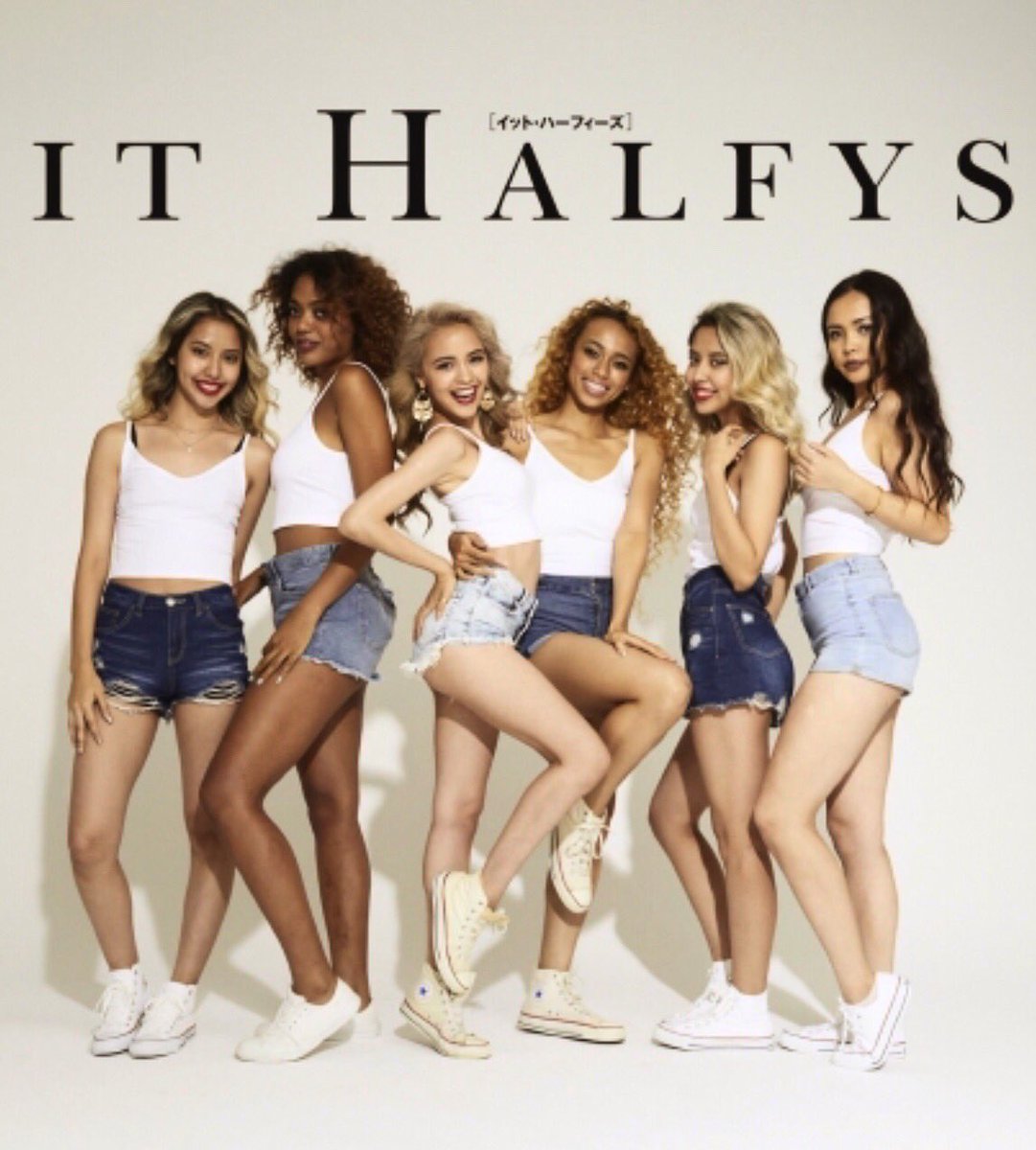 twins_slst's tweet photo. Hey guys!!  We are { IT HALFYS }♥️
しおりと私はGLITTER FAMILY の一員として頑張りたいと思います！！
そしていつかGLITTER の表紙にも出れるように頑張る💪
いろんなファンションとか紹介して行くので雑誌をチェックしてね🔥
是非私たちのこれからの活動を応援してください🙇‍♀️💕 https://t.co/Fo4VehSv0U