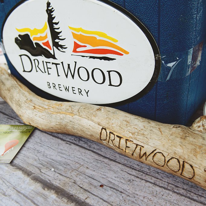 bchopco's tweet photo. #TheGrandstandExperience goers are in for a treat with @driftwoodbeer! // As one of our sponsor brewers, you'll find Driftwood Brewery pouring crisp beer all 3 days of the @AbbyAirshow. It's going to be a hot weekend, so you'll definitely want a cold beer in hand! #beerandjets https://t.co/iEzkW2qF0q