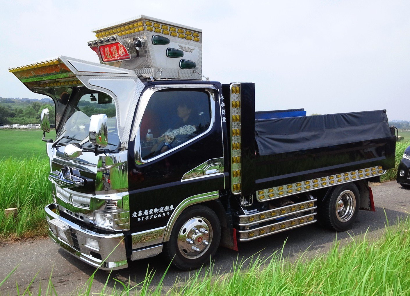 2t デコトラ バイザー ウロコ 日差し フロントバイザー エルフ 2t デコトラ バイザー ウロコ 日差し フロントバイザー エルフ