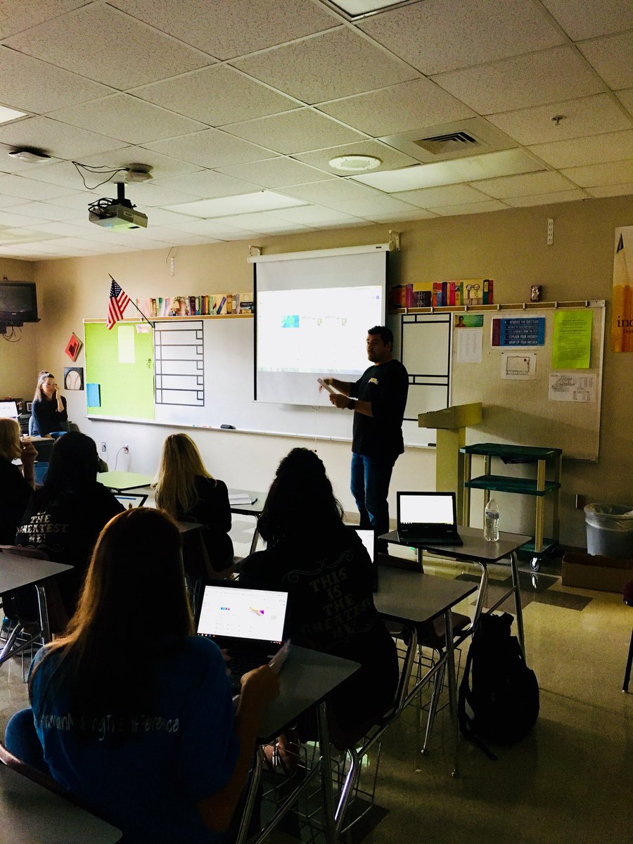 LindseyKoelling's tweet photo. So proud of some Espy teachers for sharing their knowledge about #symbaloo with other #nixa teachers! https://t.co/KC6u9OivCm