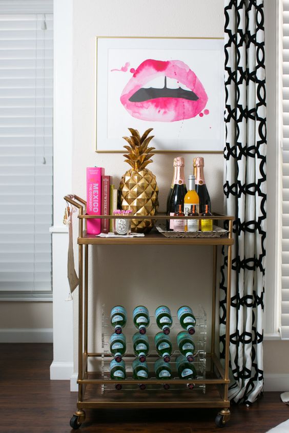 Fun and fresh cocktails deserve a dedicated station. 💖 #VaultApproved