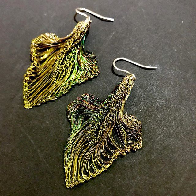 First ever leaf earrings made...and sold instantly! #facetsofavalon #leafjewelry #leafjewellery #letsbuybritish #craftonline #handmadehour #sieraad #oakfair2018 ift.tt/2ARvHqS