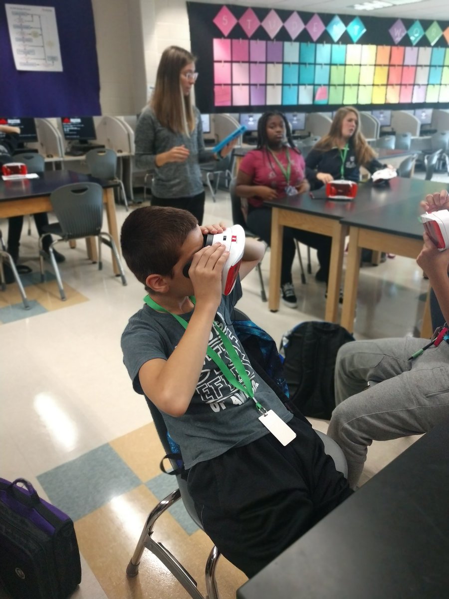 SaraWilking's tweet photo. Another trip to Scotland's Glasgow Science Center! #STEM #GoogleExpeditions #WeAreWayne #WaynePLTW @CHCPrincipal @chapelhill78 https://t.co/67i6B7bfvQ