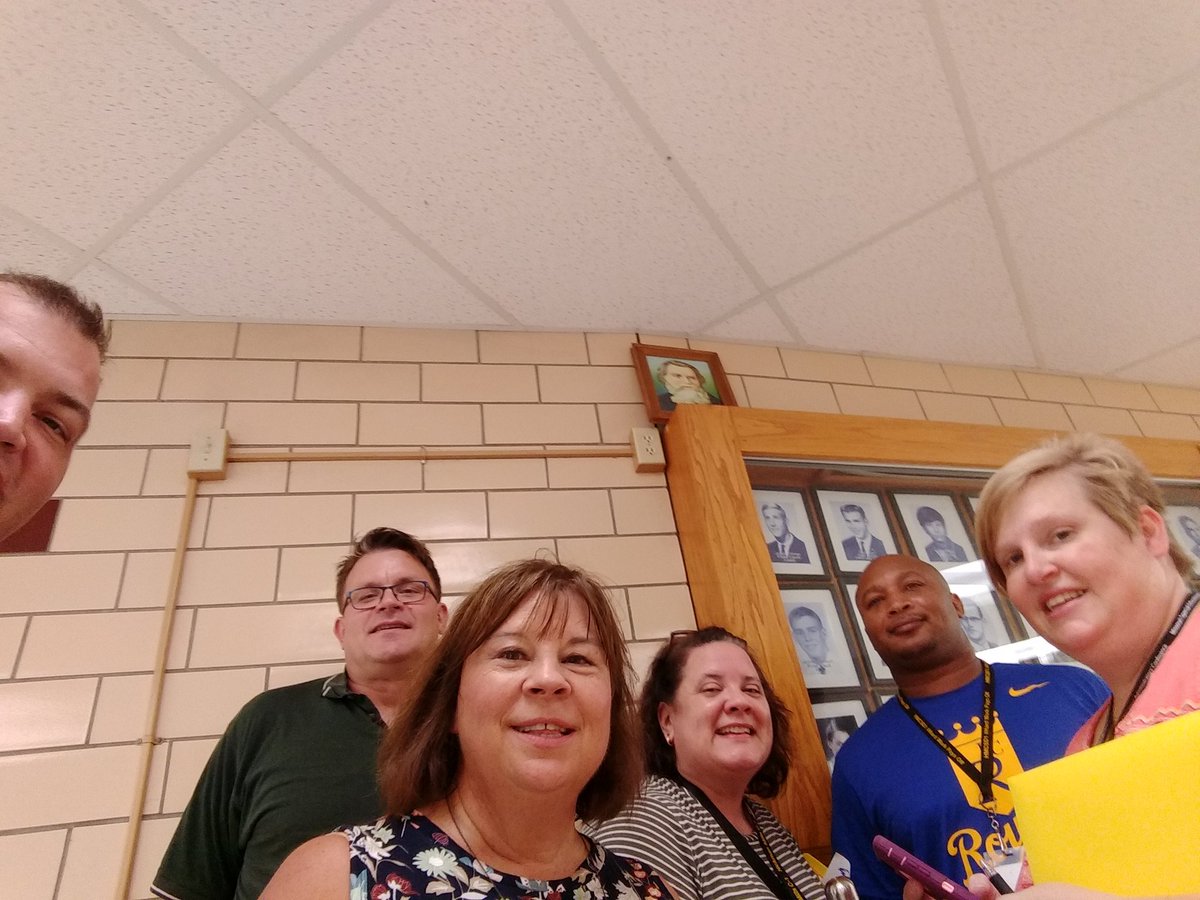 CoachSweeney2's tweet photo. Mrs. Kriesel is a wonderful faculty member ready to make an impact this year!!!! 
#weareruskin https://t.co/7F6cKcIwgW