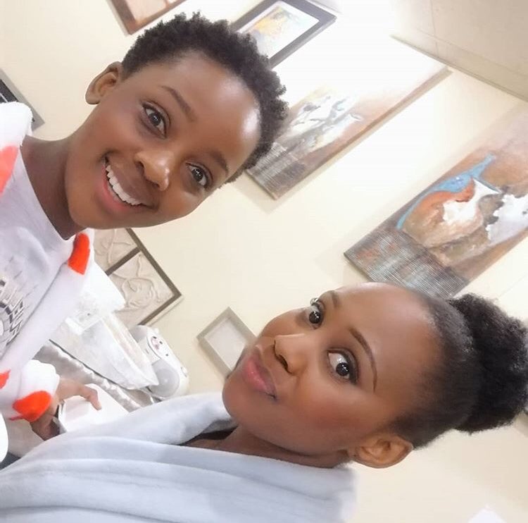 Gen_legacy's tweet photo. Cousin love ❤️❤️❤️Tonight on #GenerationsTheLegacy Okuhle manipulates Sphe and hopes they can be close.
#GenerationsTheLegacy 8pm weekdays on @Official_SABC1 https://t.co/o1fqx69Pht