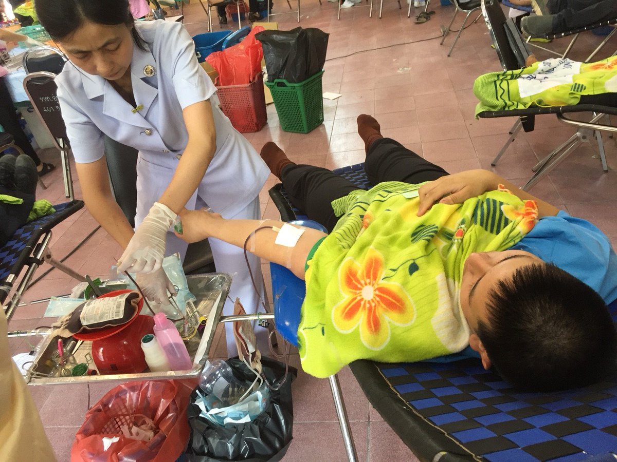 YuCaiLin_Moke's tweet photo. เลือดเยอะ ไม่หมดตัวหรอก 550cc จิ๊บๆสำหรับผม #bloodtypeb #บริจาคเลือด https://t.co/SuxXujhdvP