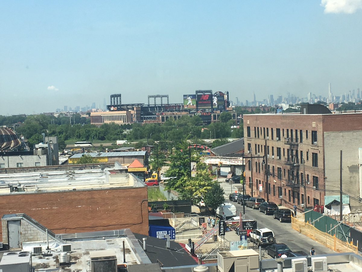 DesiStephens's tweet photo. #MetsReds https://t.co/5aiKwlv68d