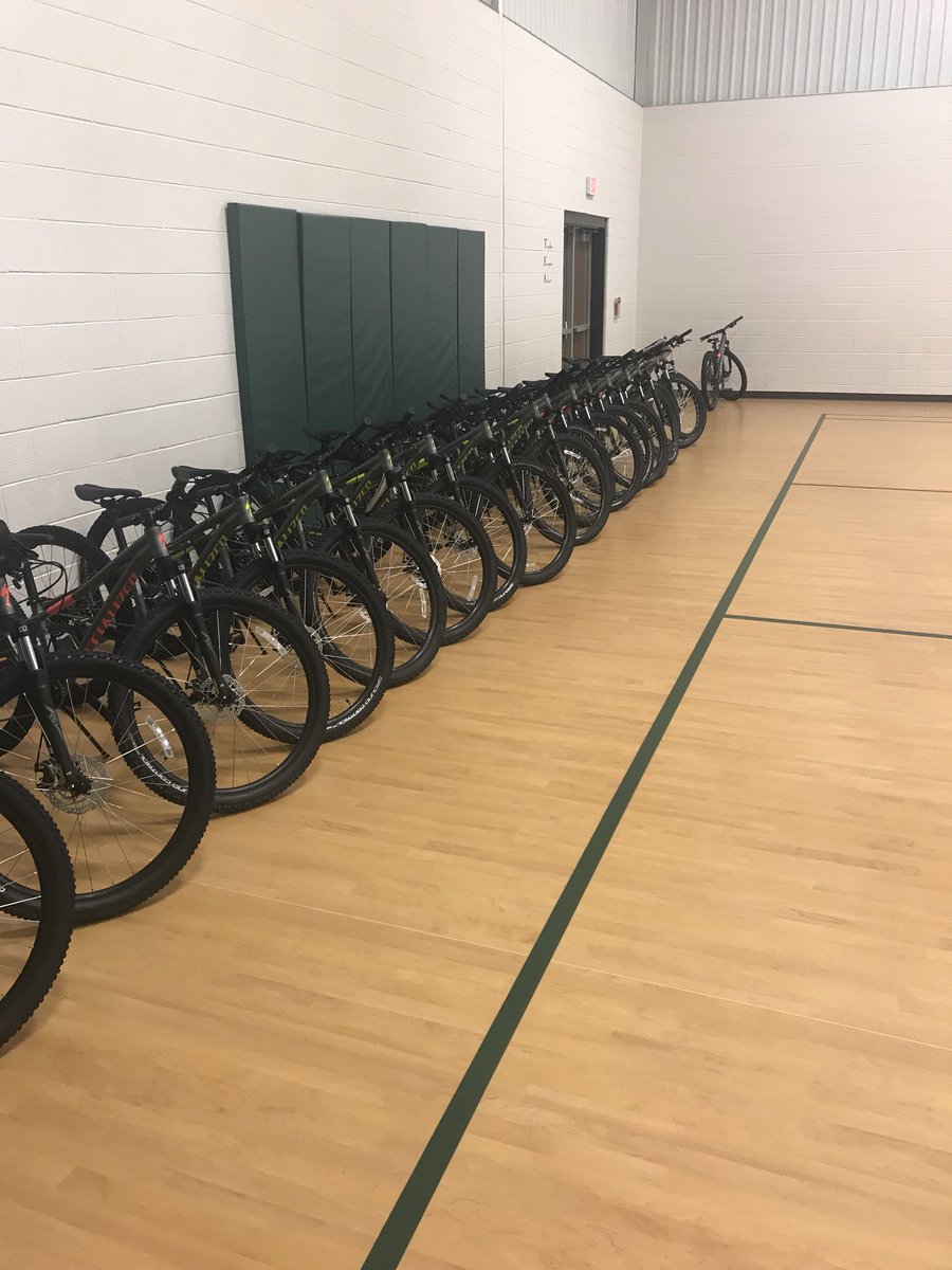 cpjones1212's tweet photo. This is amazing to come back to your gym and see these awesome gifts for our kids! Thank you so much @RidingforFocus for this opportunity! Our kids are going to learn an amazing lifetime activity from your efforts! #ridingforfocus #ILoveBA #mtnbiking https://t.co/uI2TQXwAyW