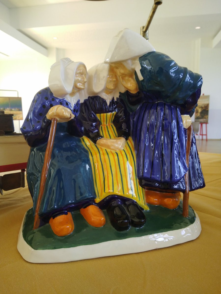 ruellanauction's tweet photo. 🎶🌊 La mer, qu'on voit danser ... 🌊🎶

Demain soir, c'est la dernière vente de l'été à 20:30 à la Salle d'Armor de #SaintCastLeGuildo. C'est l'occasion de venir à l'#exposition aujourd'hui et demain. Nous vous attendons nombreuses et nombreux ! 

#venteauxencheres #artmarket https://t.co/FGQgHrurf7