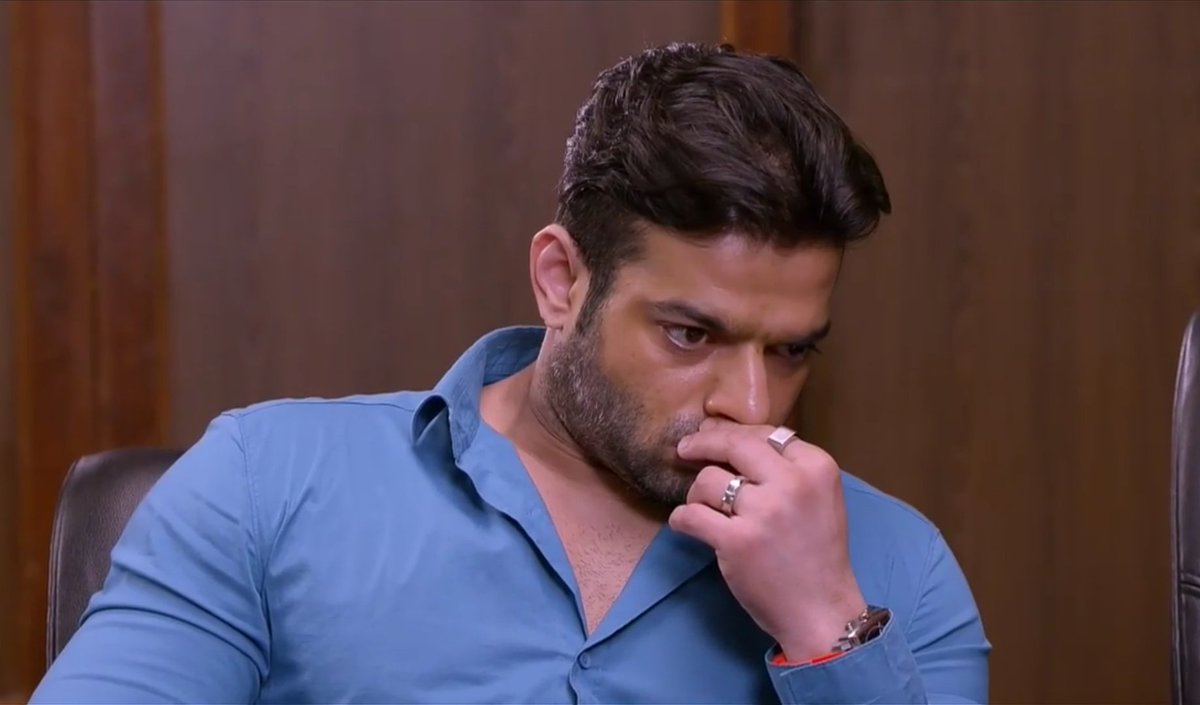 chitrakshi_21's tweet photo. The #RamanKumarBhalla of #YHM..
Whenever I saw him in blue I remember his dialogue "Acha #RavaanKumar Aab tumhe blue mai handsome lagta hai...Kahi payar to nai ho Gaya.."
#KaranPatel ❤️❤️❤️
#KingPatel ❤️❤️❤️
#KingOfTellywood ❤️❤️❤️ https://t.co/5J7NeyzRnV