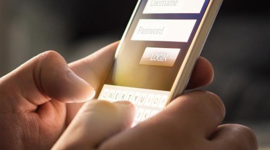 DigiHealthCA's tweet photo. "Hey,Charlie" app alerts people w/drug dependency issues of environmental triggers. Walk past a location where they used to purchase drugs, app sends text reminder to stay strong and acknowledge the situation. https://t.co/urUJFeUIPh @IBMWatson #appsforhealth #digitalhealth๐จ๐ฆ https://t.co/b8oczEOUpX