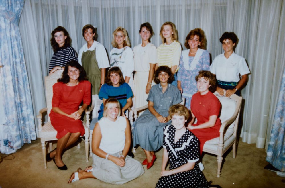 Early members of <a href="/KappaKappaGamma/">Kappa Kappa Gamma</a> met in Minneapolis for their 9th National Convention in 1888, 100 years later Kappas met in Boca Raton for their 57th Convention. We're noticing just a few differences #Archives80s #ArchivesHashtagParty <a href="/KKGFoundation/">KKG Foundation</a> kappa.historyit.com/item-view.php?…