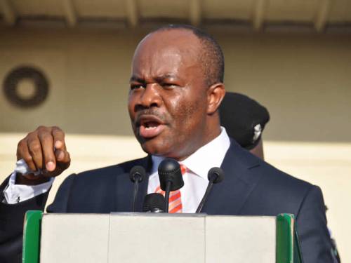 SaharaReporters's tweet photo. LIVE: Akpabio Formally Dumps PDP For APC | Sahara Reporters 
After his long speech, Oshiomhole has formally presented Akpabio as an APC member.
READ MORE: https://t.co/G0FHS7hM2A https://t.co/4N6Jq4SkG3