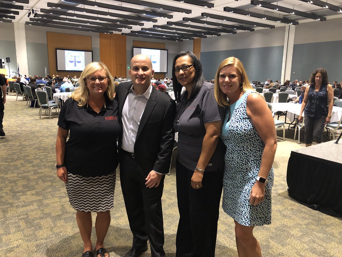 TameeVT's tweet photo. You canโt serve someone you think you are better than! Amen! Thanks @brewerhm #bethereforkids #riverdalerising #scpspln #socosummerbingo #scpsva ๐๐ https://t.co/8ttWgOhhmr