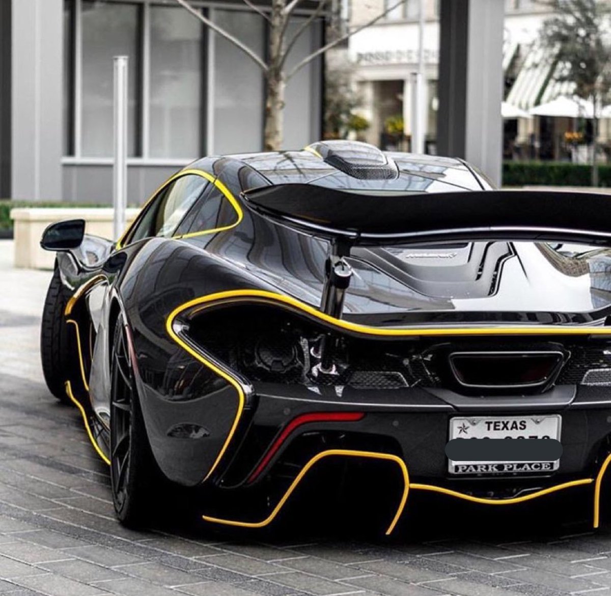 KeyTonAnDrew's tweet photo. #WingingWednesday featuring the best Wings on The Best Hypercars https://t.co/Wn2yaQ60xg