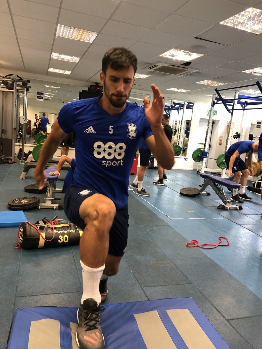 Smrush68Sean's tweet image. Good days graft both on field and gym based. Lads 100% focused. #loveawednesdaypowerday #progression #powerdevelopment @BCFC #KRO