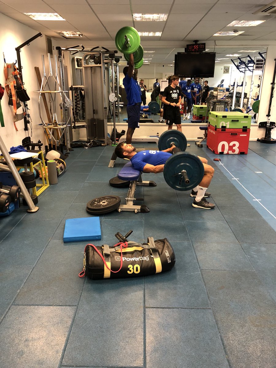 Smrush68Sean's tweet image. Good days graft both on field and gym based. Lads 100% focused. #loveawednesdaypowerday #progression #powerdevelopment @BCFC #KRO