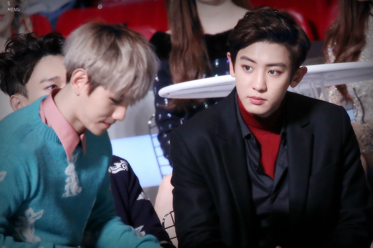 TheChanBaeker's tweet photo. Others: "Chanyeol is dating someone.."

Me: "Oh yes, he obviously is." https://t.co/LCCphFQ6hm