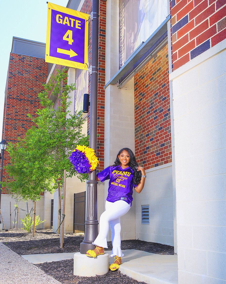 omglexoo's tweet photo. They told me I couldnโt, thatโs why I did #2daysuntilgraduation ๐ https://t.co/BcoPtxkiwF