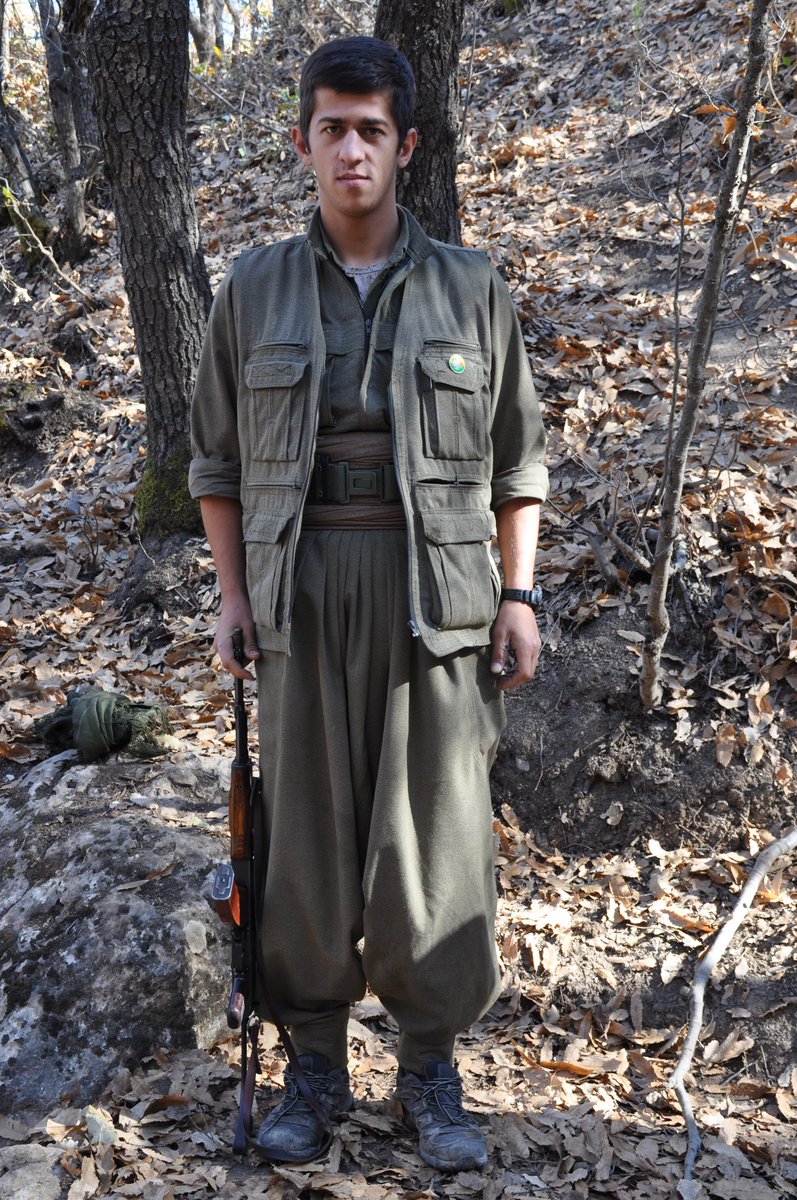 Kod Adı: Serhat Berwar
Adı Soyadı: Dündar Kaya
Doğum Yeri: Hakkari
Anne - Baba Adı: Saadet - Salim
Şehadet Tarihi ve Yeri: 21 Temmuz 2018 / Hakkari