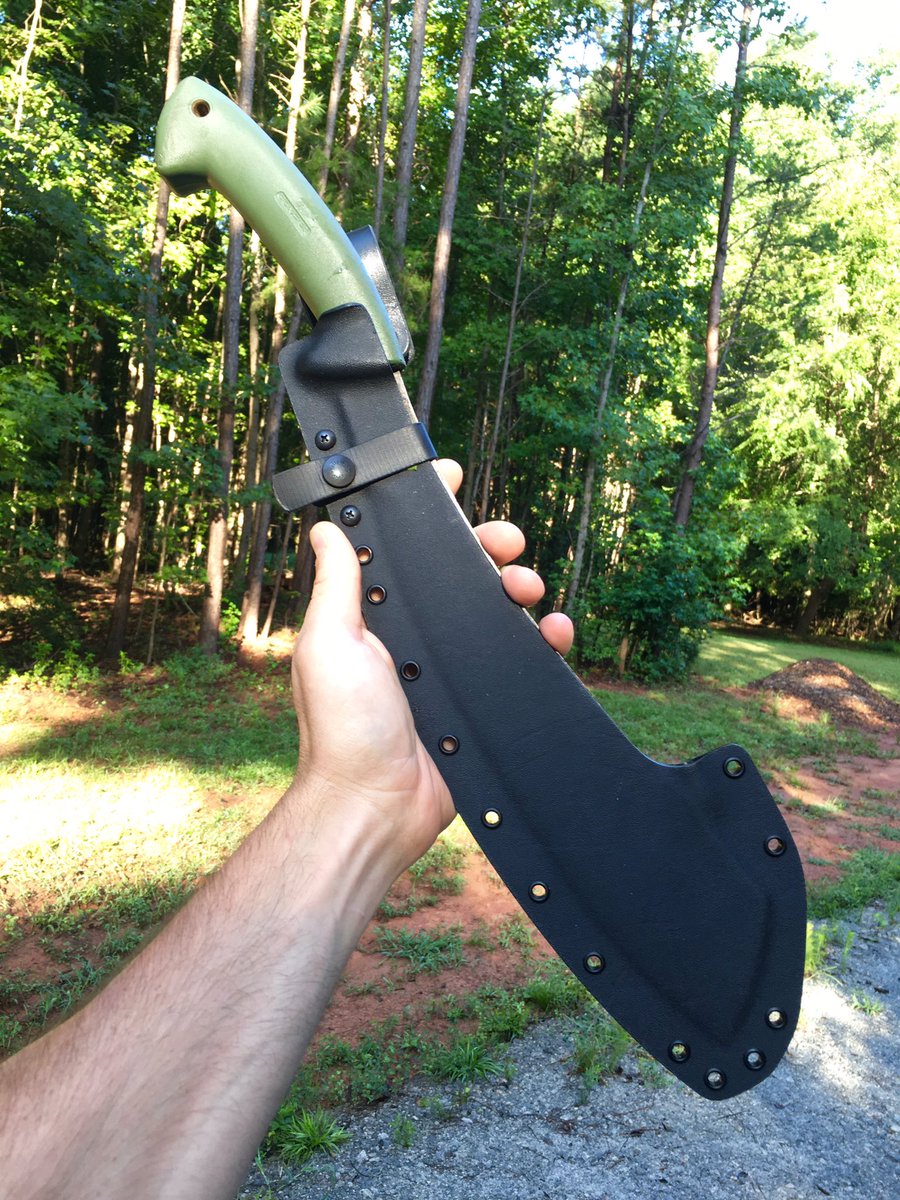 ForestToFarm's tweet image. Out working this awesome sheath from  Azwelke sheaths! Been using it for a while now. Review coming soon!