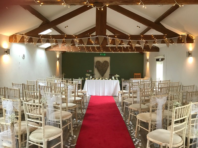 PinkVenues's tweet photo. BIG SHOUT OUT to @GranaryFawsley who are showcasing their stunning #WeddingVenue with us on @PinkVenues More about this beautiful #venue here: https://t.co/KqXlpuvF2S #GayFriendly #LGBT #LGBTQ #Wedding #Northamptonshire #Weddings #Venues #loveislove  #WeddingWednesday https://t.co/V8T7BOQNZE