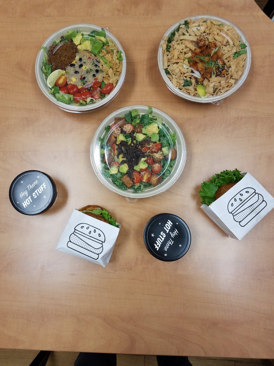 DrAlanBigman's tweet photo. #Vegan lunch hosted by #Pamela our #greatrep https://t.co/5cBAUJcTGl