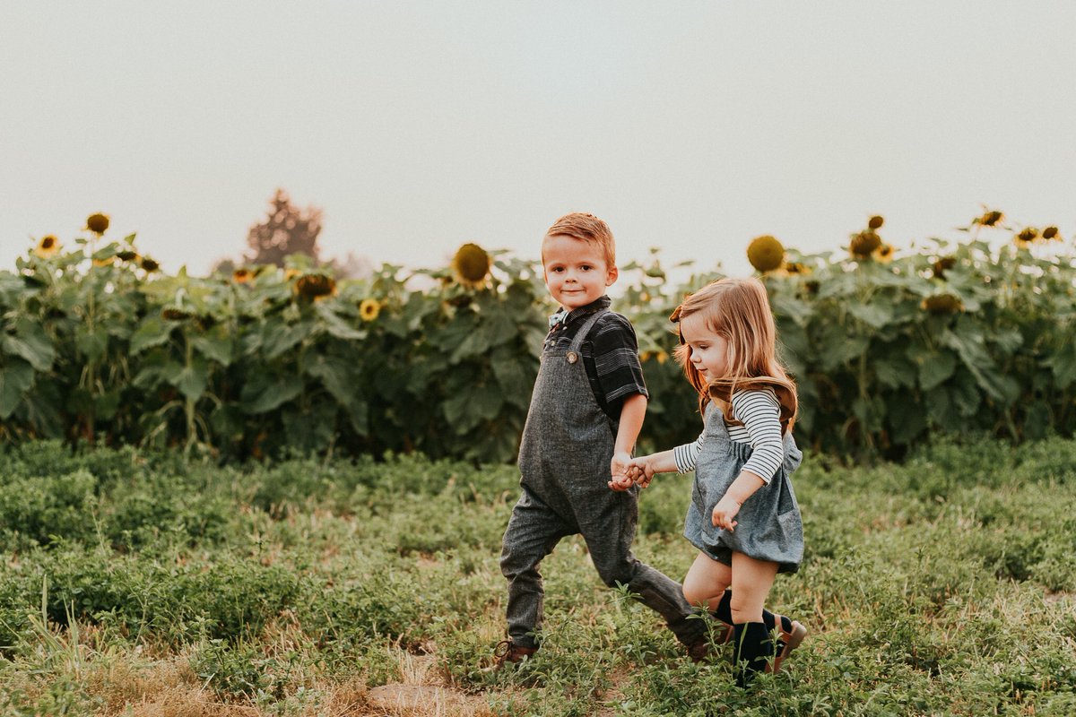 Watching these two grow puts a big smile on my face 😁 #zanetimothyryan #littleaugustryan