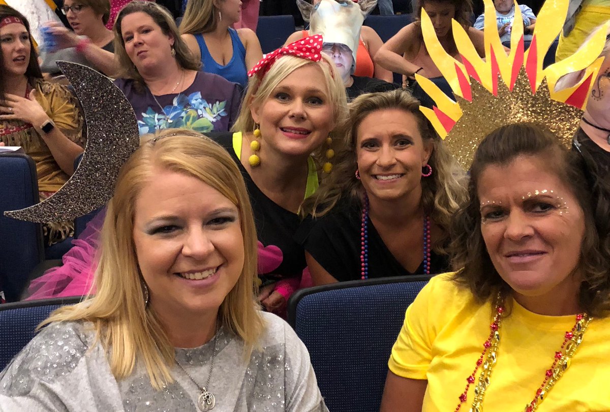 faulkneramy7's tweet photo. At China Spring we have more fun!! 
#ourWHY https://t.co/88ZzijvXFR
