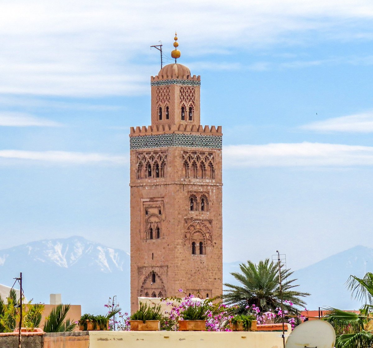 cestujschutou's tweet photo. One of the mosques of Marrakech with the Atlas Mountains in the background.

#cestujschutou
#travel #travelers #traveling #trip #exotictrip
#morocco #marrakech #medina
#city #rooftops #mosque #mountains #atlasmountains #bluesky
#mosquesofmarrakech

https://t.co/4CxWic6LCS https://t.co/pX7ofuw29o