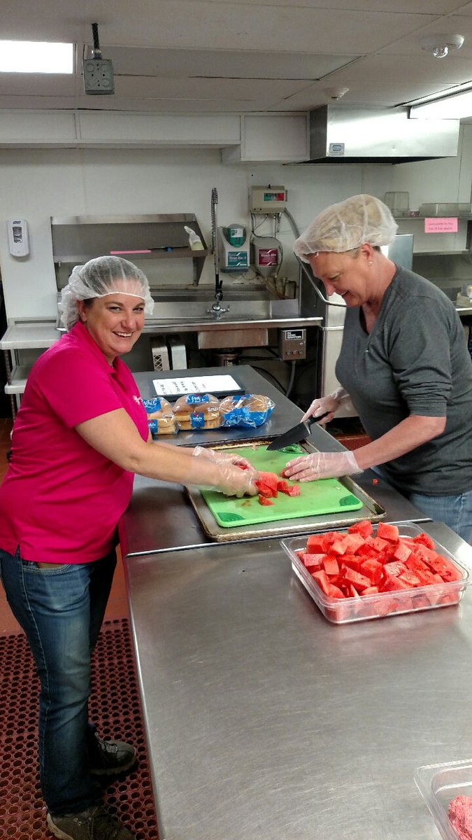seachangeprint's tweet photo. Our Aug #CookForKids @followGMCN Team! Did you know the Crisis Nursery annually fields 4k crisis calls, provides 550 kids a safe place to eat, play and sleep, & meets with 1250 families to provide resources and help during a crisis? Visit this amazing org https://t.co/kyweGwTXF9 https://t.co/JIlZSGacCJ