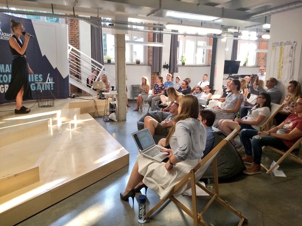 xsolve's tweet photo. Our speaker, @annenynke on the stage, starting her presentation with short history of #holacracy implementation in @Springest.
#HolaMeetup officially started! https://t.co/zYcd7sbqWT