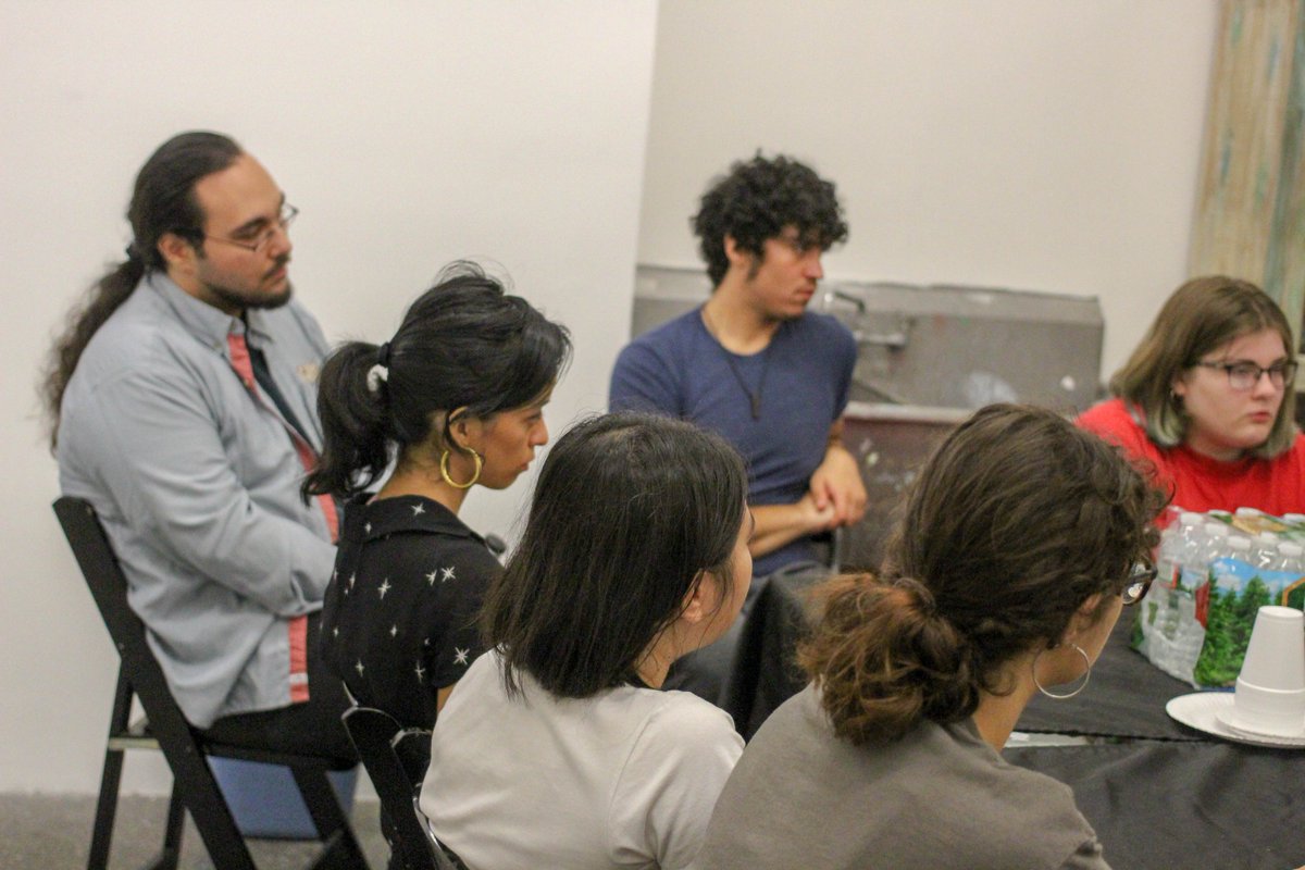 EskffInfo's tweet photo. 2018 Sol Studio students have arrived!
#eskffsol #eskff #eskffresidency #jerseycityarts #jerseycity #hudsoncountyartist #students https://t.co/aZvGEQbxGX