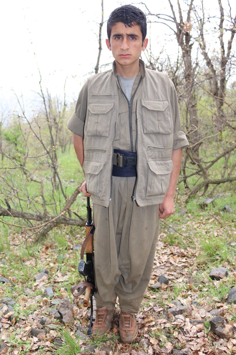 Kod Adı: Bahtiyar Aziz
Adı Soyadı: Demhat Bozkurt
Doğum Yeri: Van
Anne - Baba Adı: Esmihan - Aziz
Şehadet Tarihi ve Yeri: 21 Temmuz 2018 / Hakkari