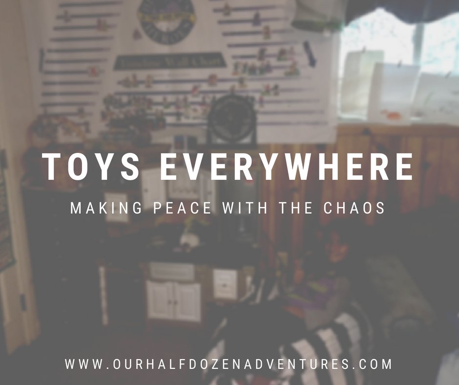 HalfDozenBlog's tweet image. Do you ever feel like the toys are taking over your sanity? Here are some practical tips to help put some order back to the chaos of toys #toyseverywhere #organization #momlife 
ourhalfdozenadventures.com/2018/07/16/toy…