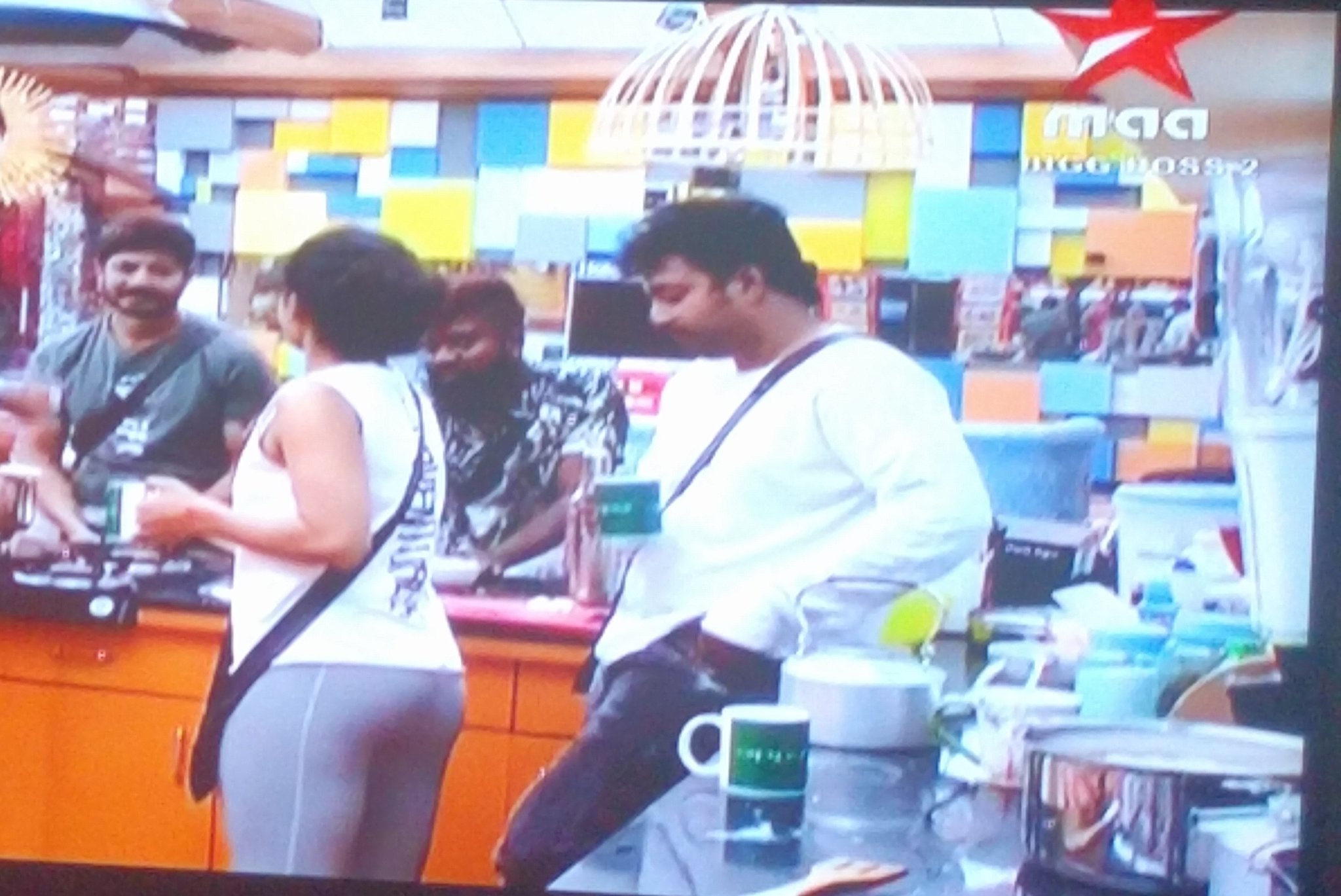 DkG-d7jVsAA6K8i.jpg:large