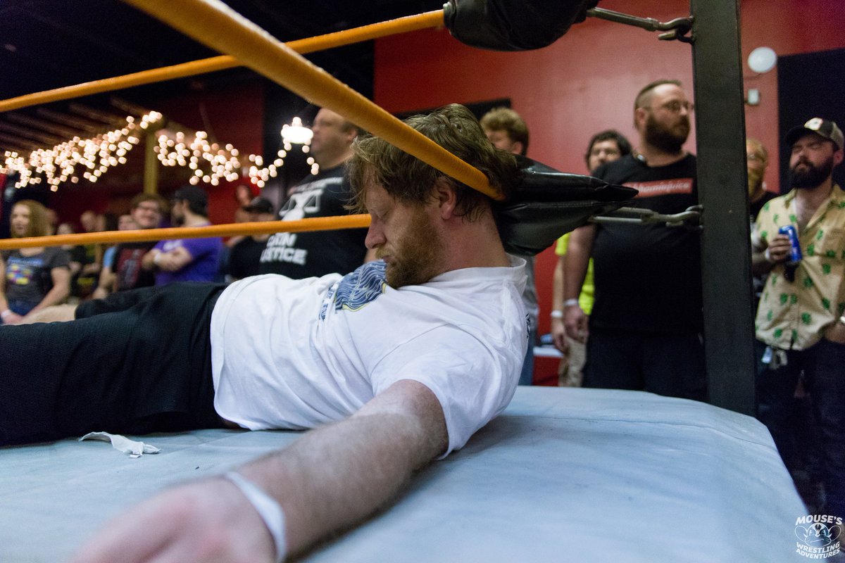 Mouse3911's tweet image. .@CurtStallion vs @RichHomieJuice 

@sup_graps 
#NotProblematic
