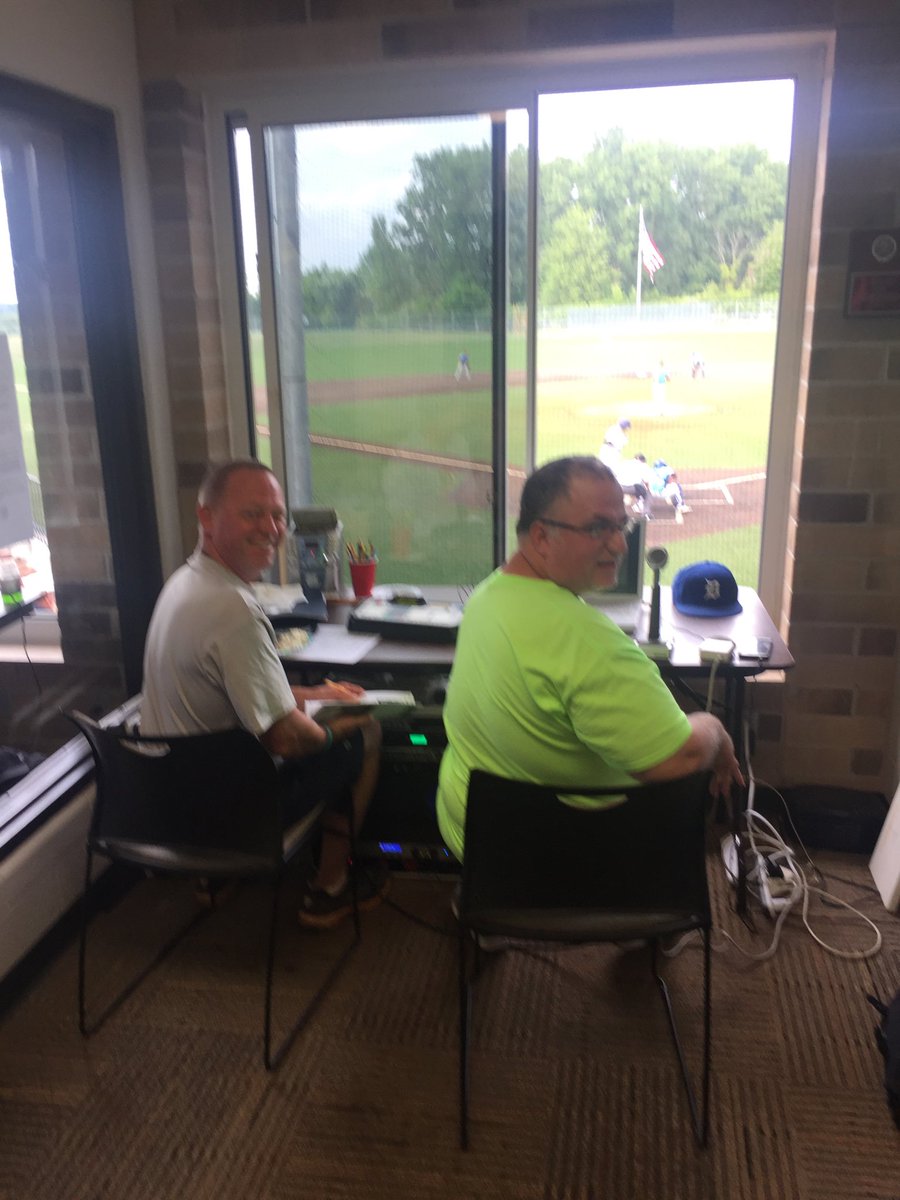 Nothing better then the ⁦@natemarroquin⁩ and ⁦@jeffmielcarek⁩ Show on the PA/Scoreboard. #legionregionals