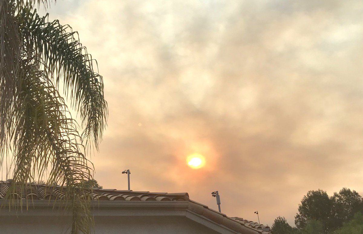 SayPal's tweet photo. #HolyJimFire  could be seen for miles in all directions.This is the view from orange county. https://t.co/aZDJfYaLib