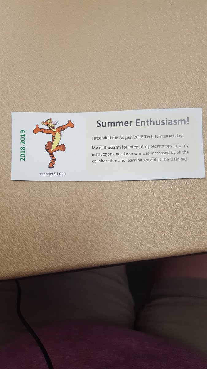 rhusbyn's tweet photo. Super excited to earn my first tech badge. #TechJumpstart https://t.co/WlOlRLcLvo
