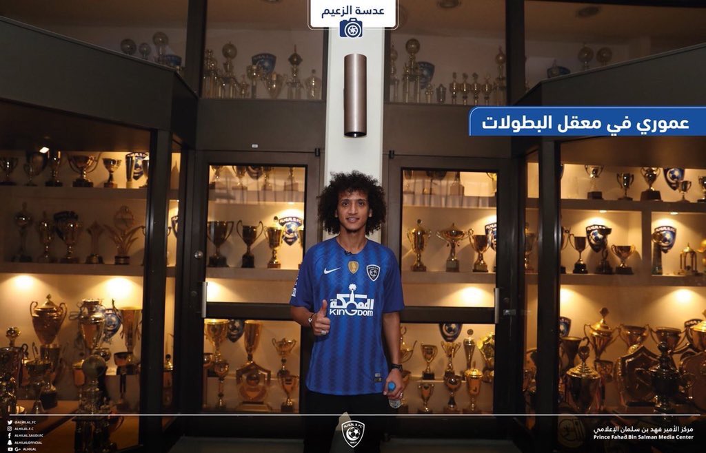 farisf9's tweet photo. في ٢٠٠٥ خرج من الهلال وبقي شي منه، واليوم يعود من أجله وإليه..
بعد شد وجذب وتفاصيل ومفاوضات وتنافس وعروض ما بين تجديد وانتقال وإعارة وتحولات كانت حديث فترة الانتقالات انتهت بهذا التوقيع
عموري هلالي “ برغبة الطرفين ” 
في صفقة انتقال حر لمدة عام قابلة للتجديد..مبروك للهلال وعموري https://t.co/2RCI1DPOZS
