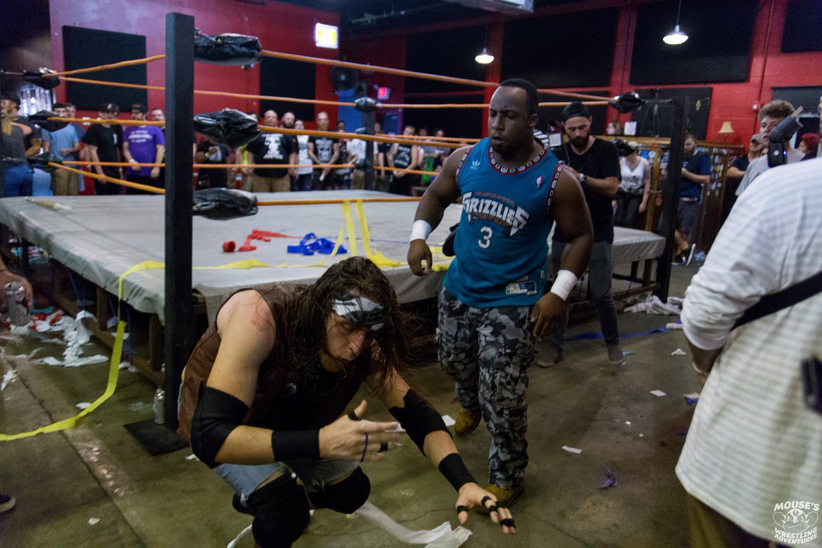 Mouse3911's tweet image. .@CurtStallion vs @RichHomieJuice 

@sup_graps 
#NotProblematic