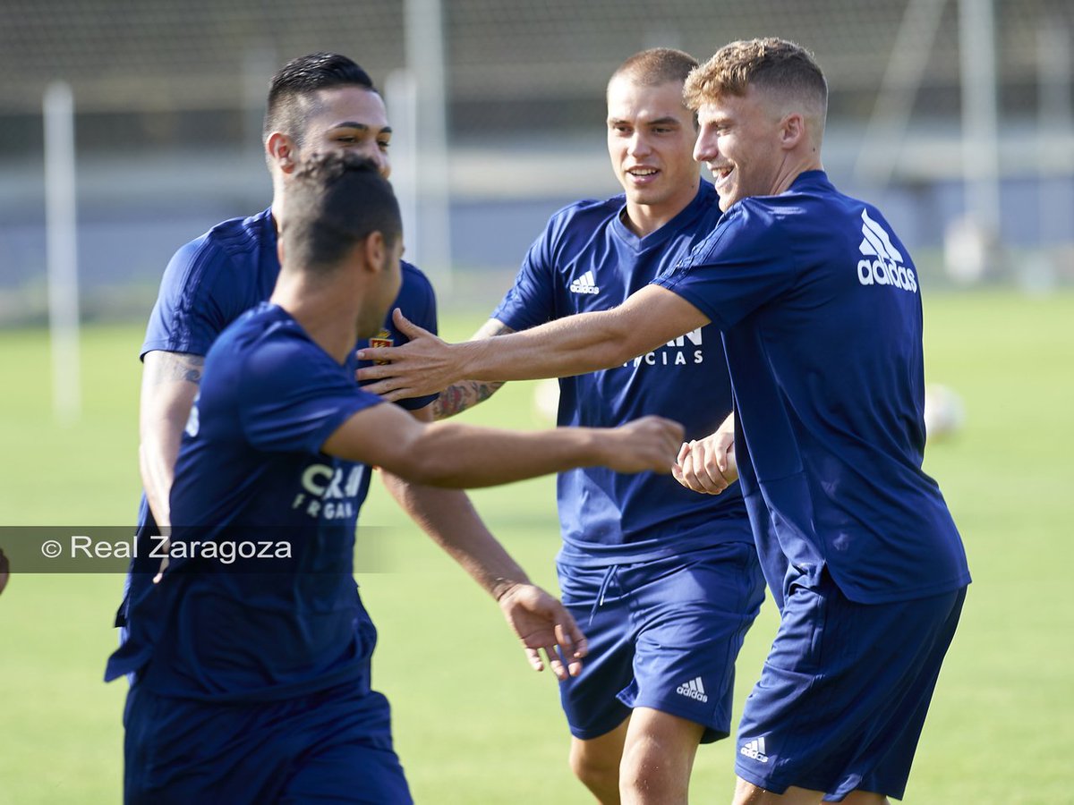 RealZaragoza's tweet photo. ¡Buenas noches, zaragocistas! 💤 https://t.co/elL9TH1ufM